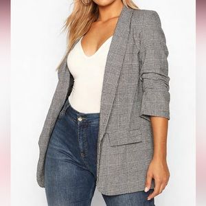 Boohoo Plus Ruched Dogtooth Prince of Wales Check Blazer in US 20